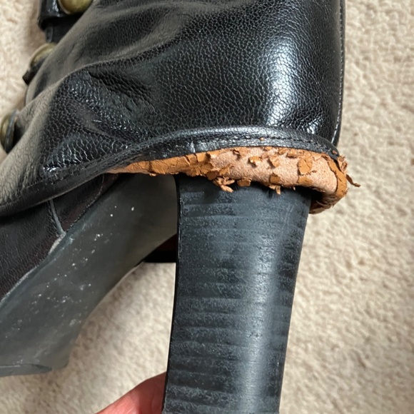 Women's leather short boots - Picture 7 of 8